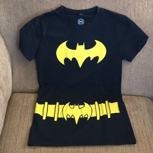 DC comics original Batman girls shirt size medium